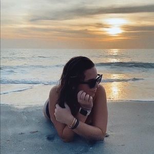 Meet your Posher, Anabel